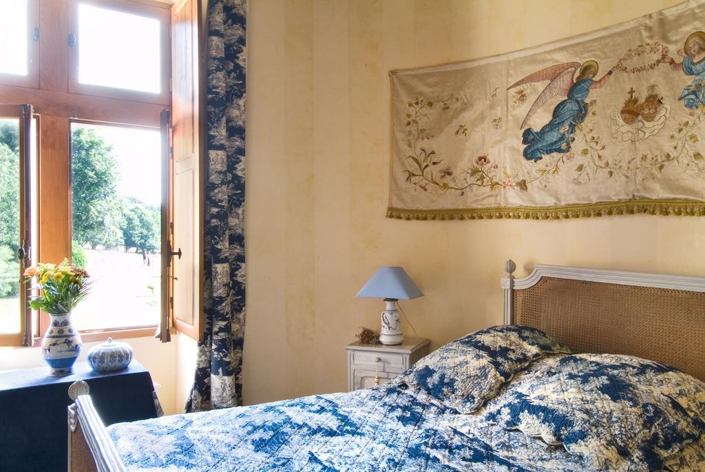 Chateau De La Roche Martel Bed and Breakfast Roiffé Rum bild
